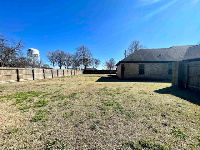 416 Twin Hickory, Trumann, AR 72472