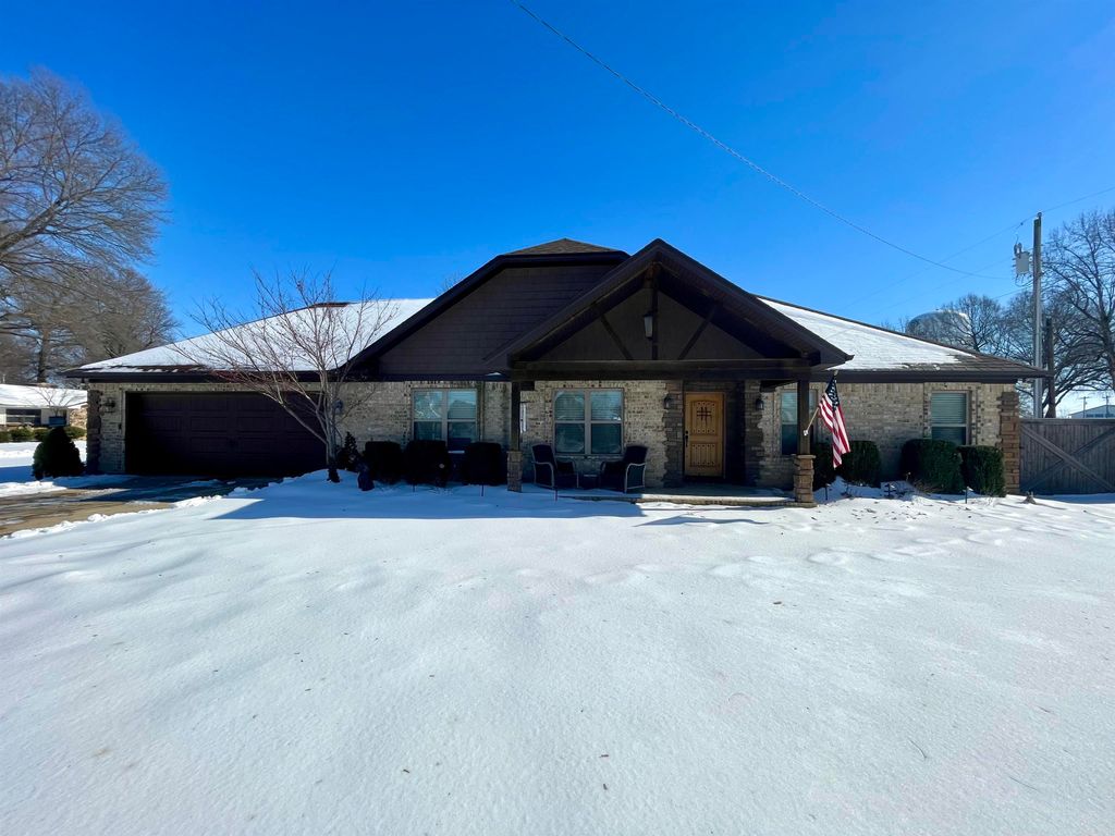 416 Twin Hickory, Trumann, AR 72472