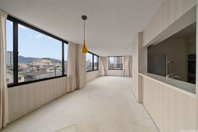 2232 Kapiolani Boulevard 404, Honolulu, HI 96826