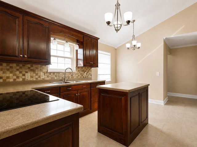 725 Oak Grove Road, Benton, TN 37307