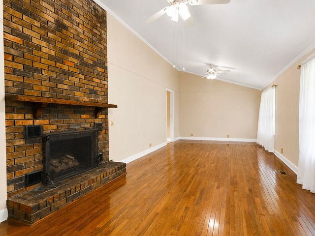 725 Oak Grove Road, Benton, TN 37307