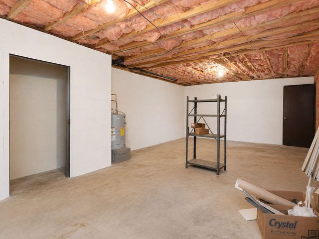 725 Oak Grove Road, Benton, TN 37307