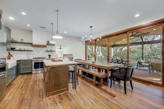 7601 Bar K Ranch RD, Lago Vista, TX 78645