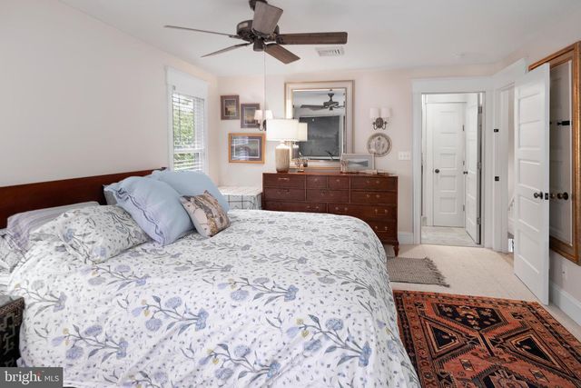113 W PROSPECT ST, Hopewell, NJ 08525