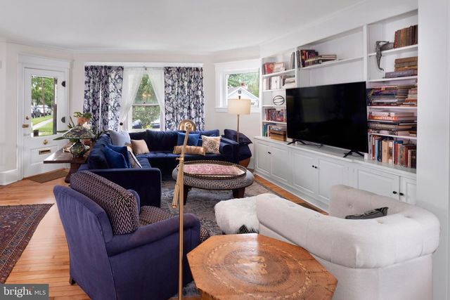 113 W PROSPECT ST, Hopewell, NJ 08525
