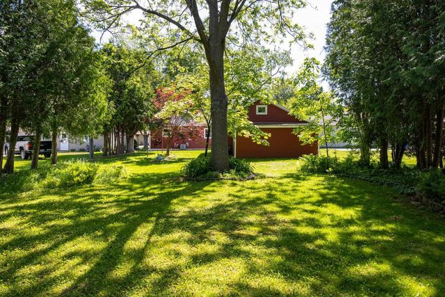 1431 S WALDEN AVENUE, Appleton, WI 54915