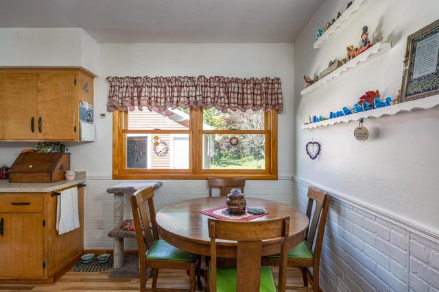 1431 S WALDEN AVENUE, Appleton, WI 54915