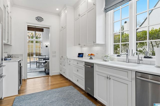 2445 FAIRWAY DRIVE, Mountain Brook, AL 35213