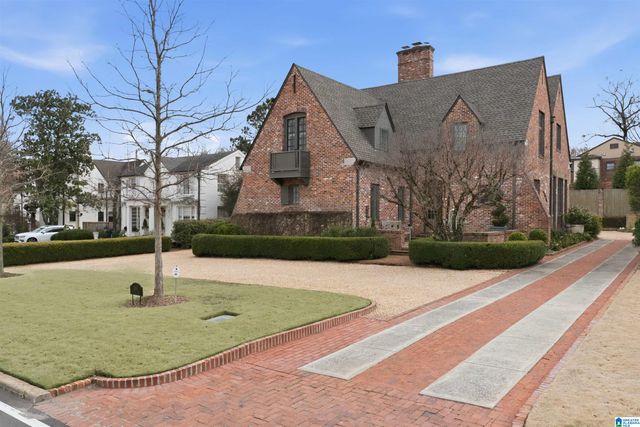 2445 FAIRWAY DRIVE, Mountain Brook, AL 35213