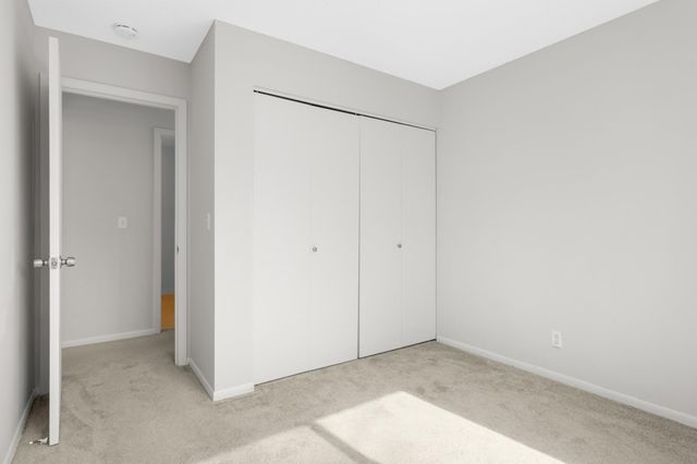 12229 42nd Avenue N, Plymouth, MN 55441