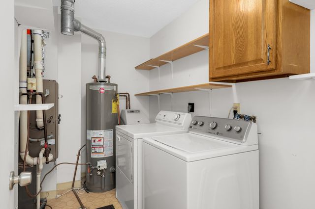 12229 42nd Avenue N, Plymouth, MN 55441