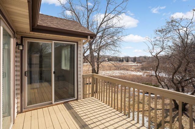 12229 42nd Avenue N, Plymouth, MN 55441