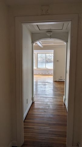 10 Coral Hill Rd, Essex, MA 01929