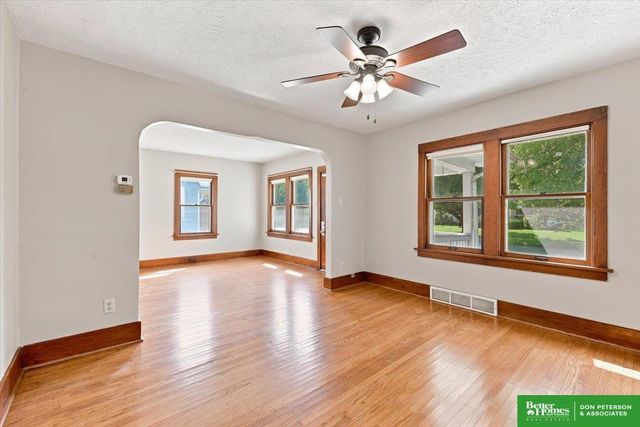 1540 N Maxwell Avenue, Fremont, NE 68025