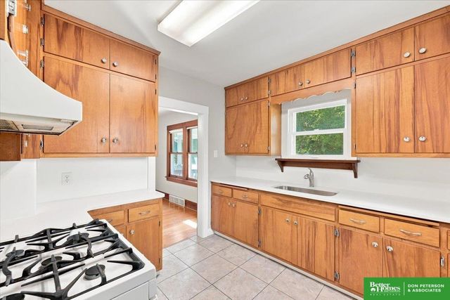 1540 N Maxwell Avenue, Fremont, NE 68025