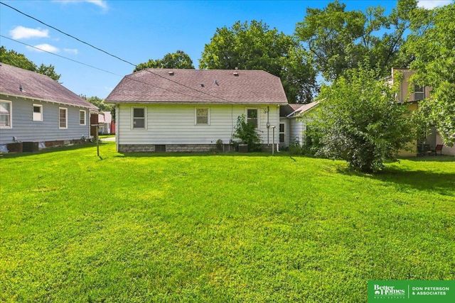 1540 N Maxwell Avenue, Fremont, NE 68025