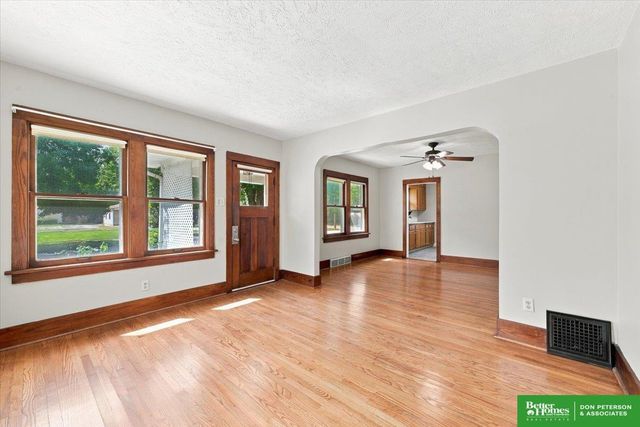 1540 N Maxwell Avenue, Fremont, NE 68025