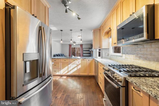 30060 FOREST VIEW LN, Mechanicsville, MD 20659
