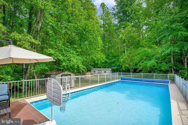 30060 FOREST VIEW LN, Mechanicsville, MD 20659