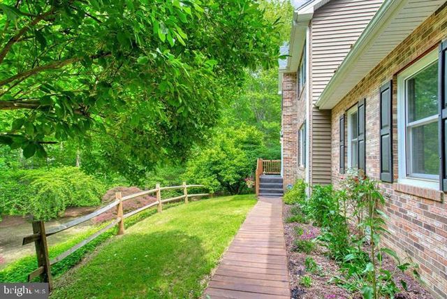 30060 FOREST VIEW LN, Mechanicsville, MD 20659