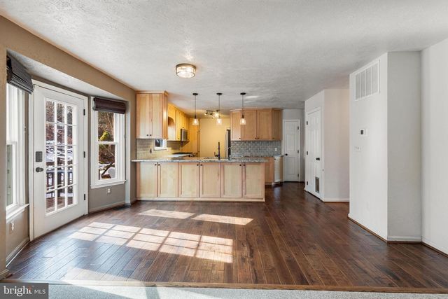 30060 FOREST VIEW LN, Mechanicsville, MD 20659