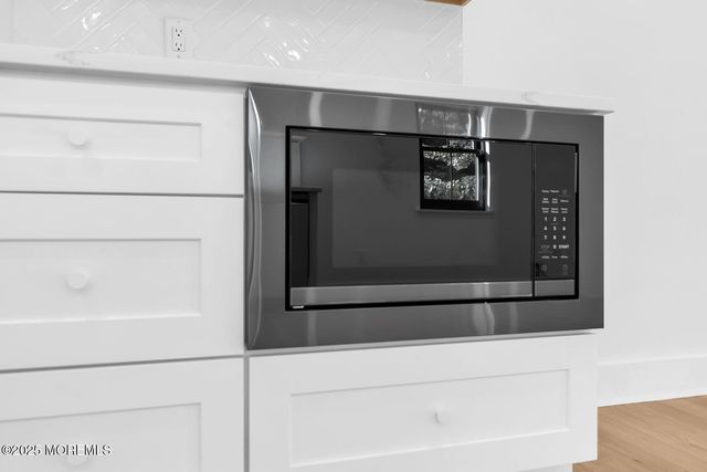 514 River Road, Fair Haven, NJ 07704