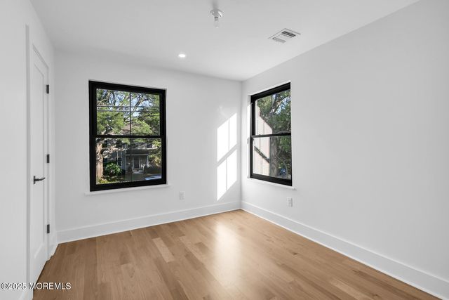 514 River Road, Fair Haven, NJ 07704