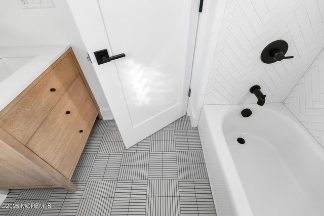 514 River Road, Fair Haven, NJ 07704