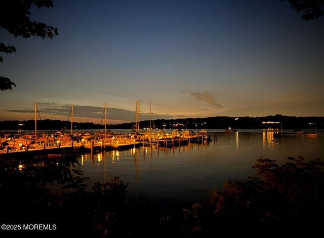 514 River Road, Fair Haven, NJ 07704