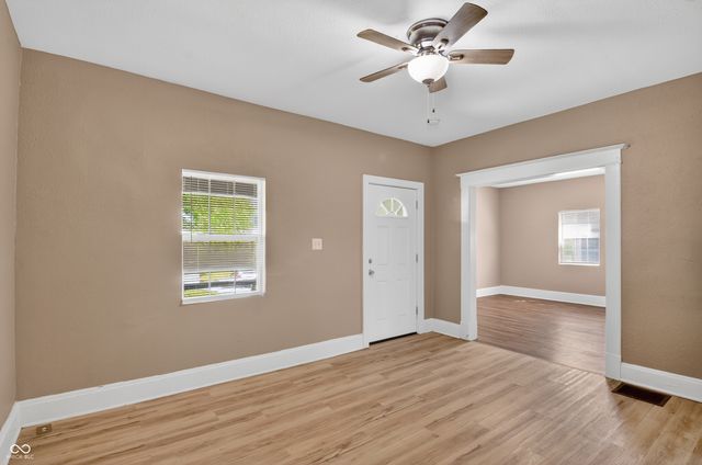 366 S Grand Avenue, Indianapolis, IN 46219