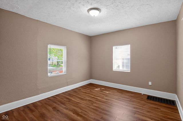 366 S Grand Avenue, Indianapolis, IN 46219