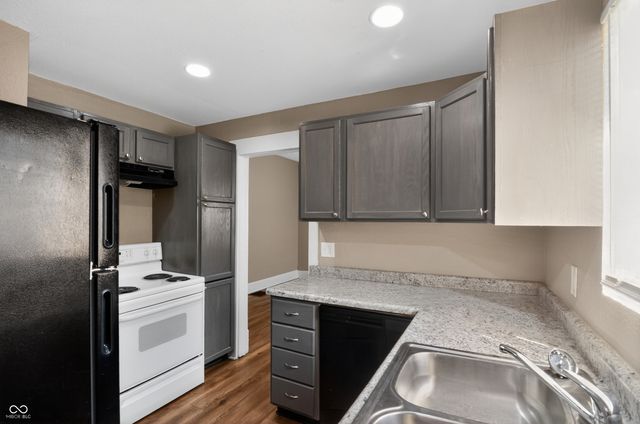 366 S Grand Avenue, Indianapolis, IN 46219