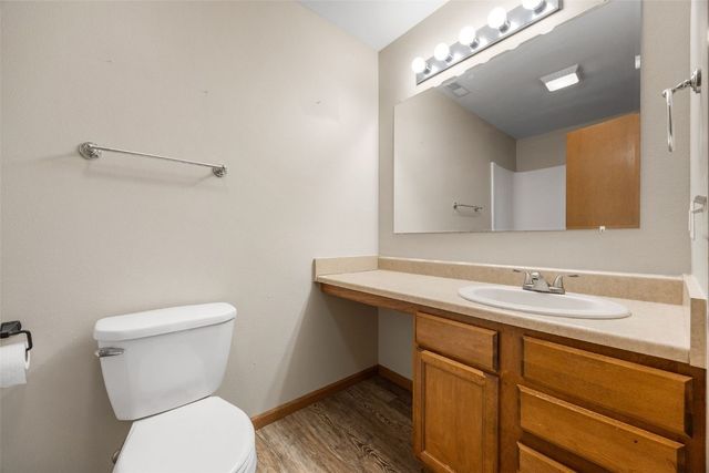 305 Windflower Lane B, Solon, IA 52333