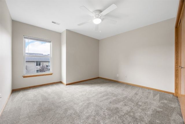 305 Windflower Lane B, Solon, IA 52333