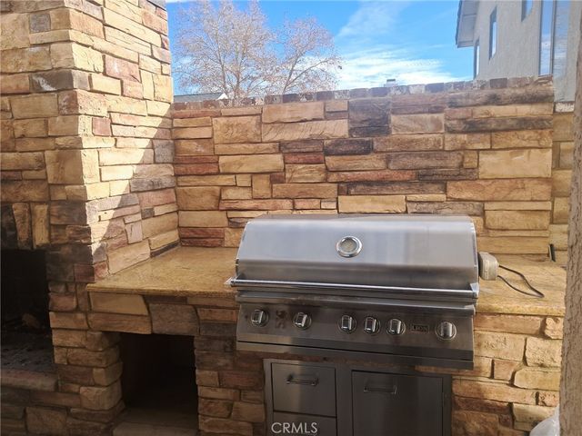 1609 Silvia, Lancaster, CA 93535