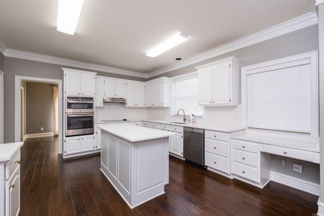 29 Bascom Drive, Little Rock, AR 72223