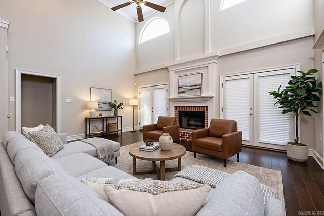 29 Bascom Drive, Little Rock, AR 72223