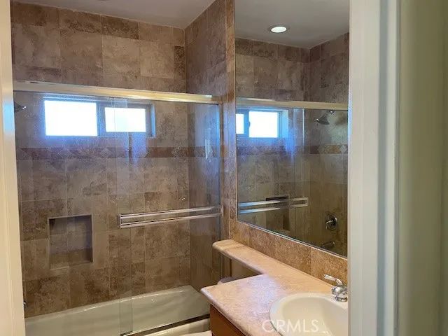2207 Warfield Avenue B, Redondo Beach, CA 90278