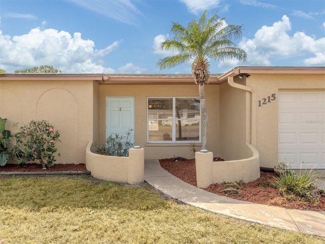 1215 MANGO AVENUE, Venice, FL 34285