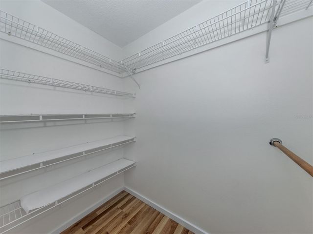 1215 MANGO AVENUE, Venice, FL 34285