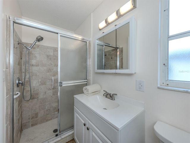 1215 MANGO AVENUE, Venice, FL 34285