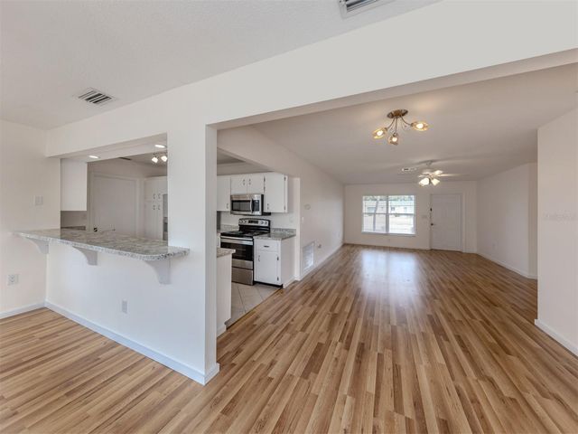 1215 MANGO AVENUE, Venice, FL 34285