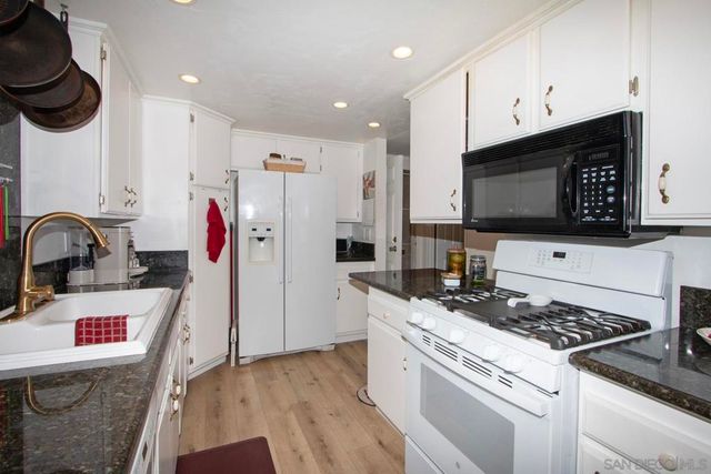 13815 Johannesberg Dr 7, Poway, CA 92064