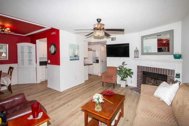 13815 Johannesberg Dr 7, Poway, CA 92064