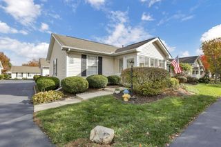 1324 Hillview Circle W, Newark, OH 43055