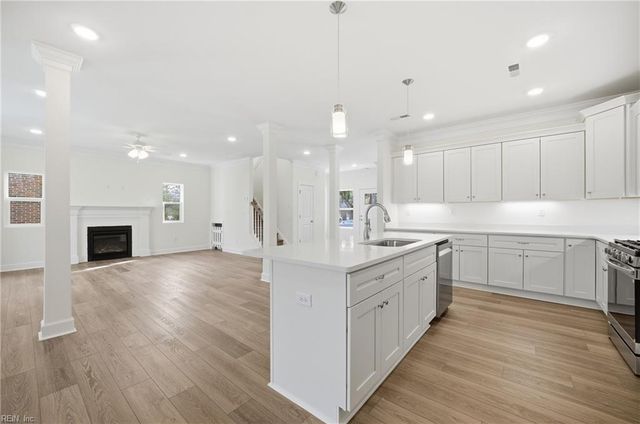 128 Blake Rd, Norfolk, VA 23505