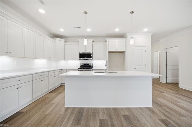 128 Blake Rd, Norfolk, VA 23505