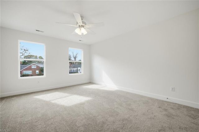 128 Blake Rd, Norfolk, VA 23505