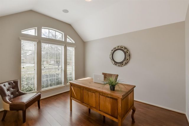 2823 Woodland Glen Lane, Conroe, TX 77385