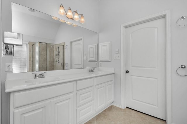 2823 Woodland Glen Lane, Conroe, TX 77385